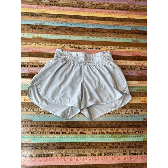 Lululemon Pants - Lululemon Mint Green Shorts Size 6 Lightweight Elastic Zip Pocket Pull On Run